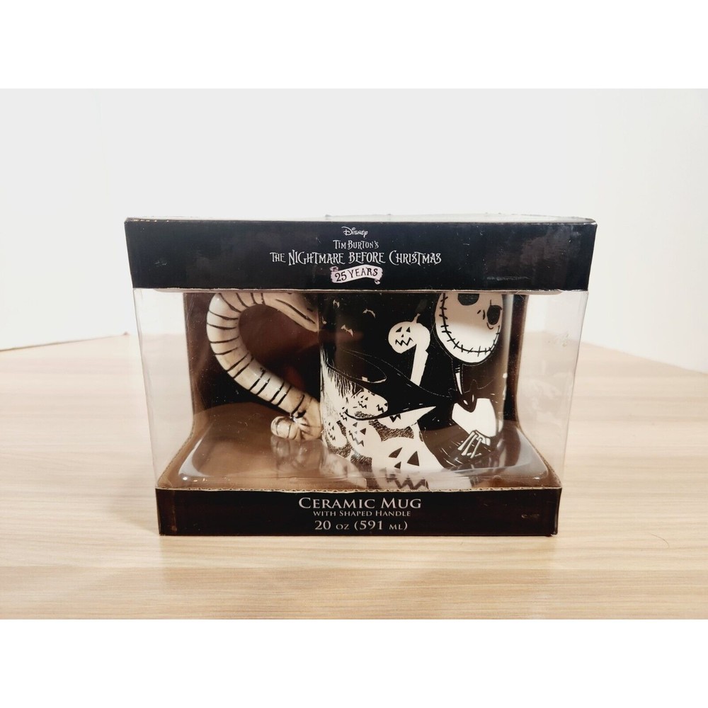 NEW NIGHTMARE‎ BEFORE CHRISTMAS 25TH ANNIVERSARY COLLECTABLE 20oz MUG